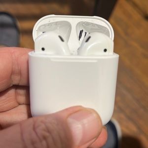 AirPods Gen 2 Brand new bought at airport for travel used 2 times. Have receipt.